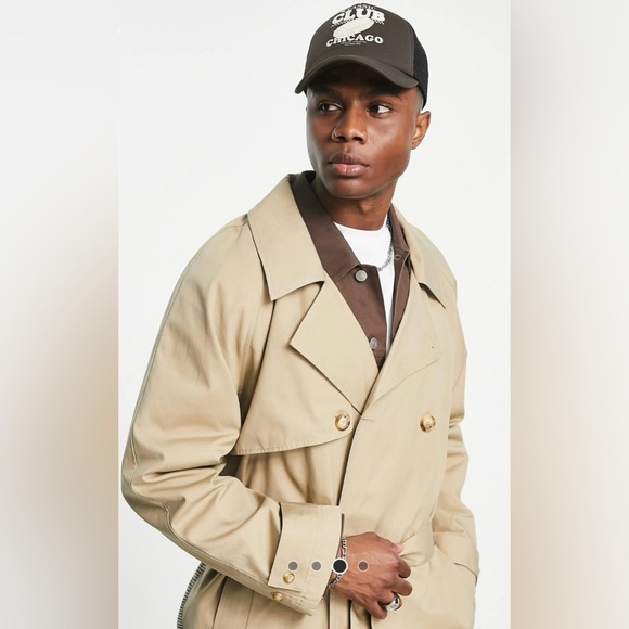 Oversized trench in stone with check panels - Picture 2 of 4